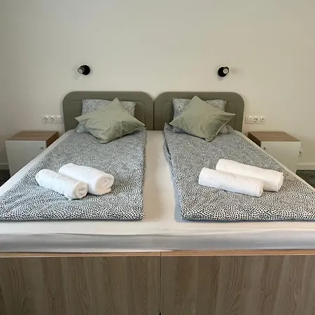 Bed and Breakfast Chardonnay Etyek