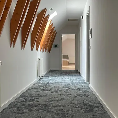 Chardonnay Bed and Breakfast 3*