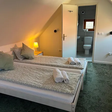 Chardonnay Bed and Breakfast Etyek